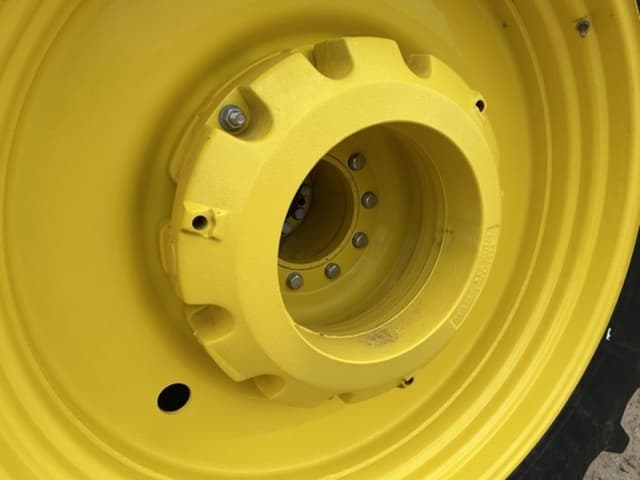 Image of John Deere 8R 410 equipment image 4