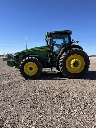 Image of John Deere 8R 410 equipment image 3
