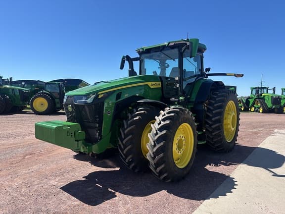 Image of John Deere 8R 410 equipment image 3
