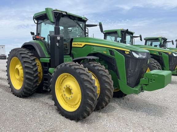 2025 John Deere 8R 410 Equipment Image0