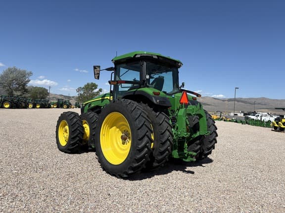 Image of John Deere 8R 410 equipment image 2