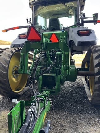 Image of John Deere 8RT 410 equipment image 2