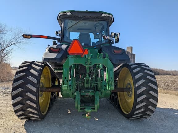 Image of John Deere 8RT 410 equipment image 3