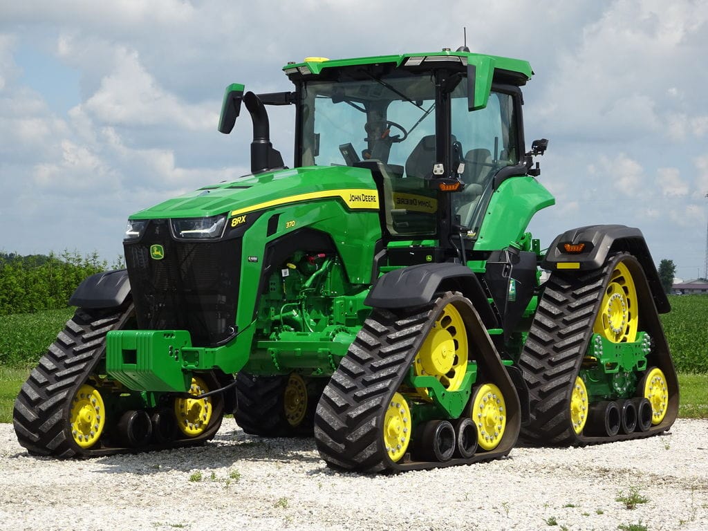 2025 John Deere 8RX 370 Equipment Image0