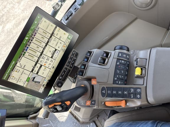 Image of John Deere 8RX 410 equipment image 4