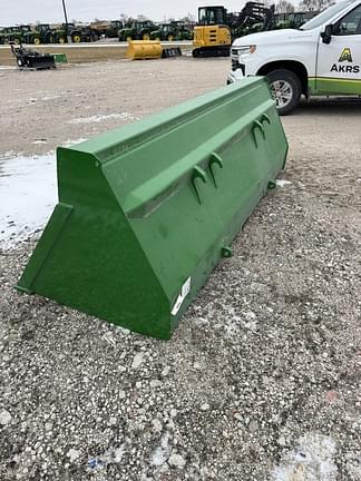 Image of John Deere Bucket Image 1