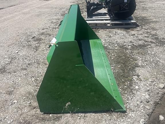 Image of John Deere Bucket equipment image 3