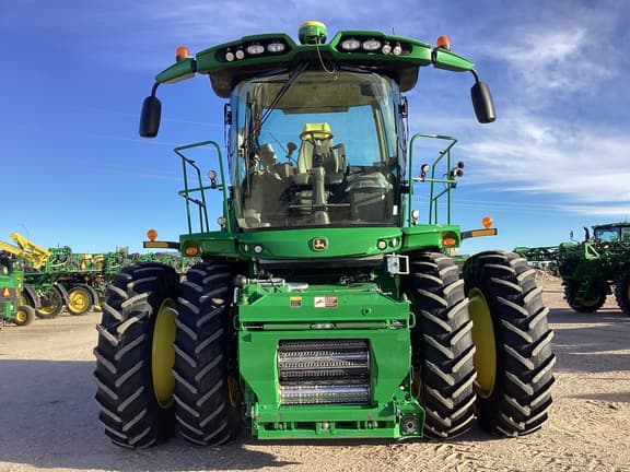 Image of John Deere 9700i equipment image 1