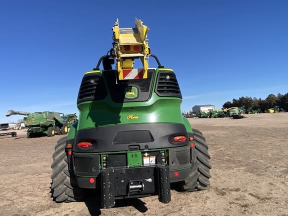 Image of John Deere 9700 equipment image 3