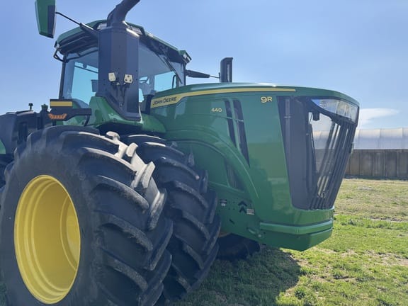 2025 John Deere 9R 440 Equipment Image0