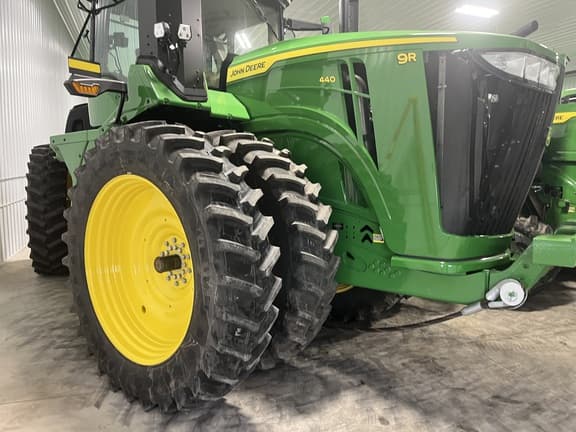 Image of John Deere 9R 440 equipment image 2
