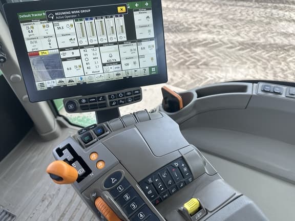 Image of John Deere 9R 440 equipment image 4