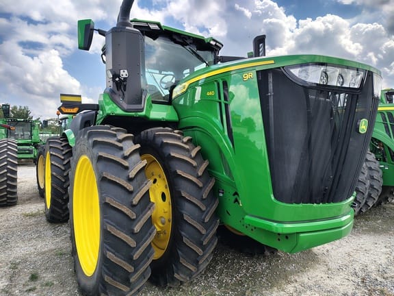 2025 John Deere 9R 440 Equipment Image0