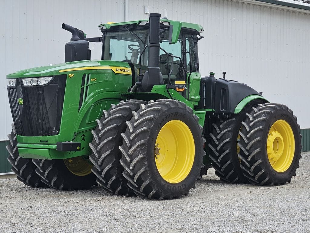 2025 John Deere 9R 440 Equipment Image0