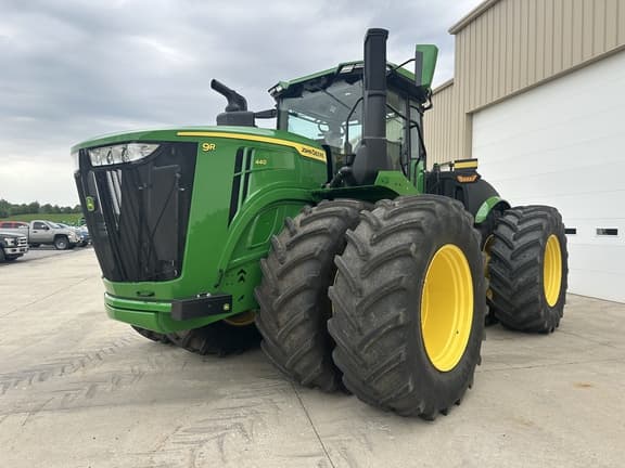 Image of John Deere 9R 440 equipment image 1