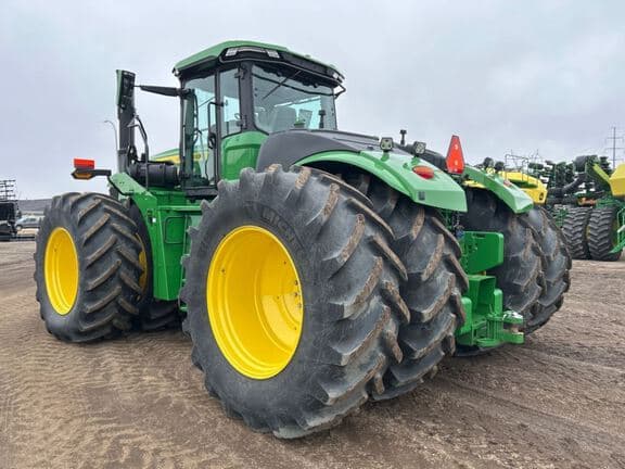 Image of John Deere 9R 490 equipment image 2