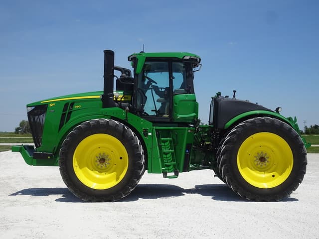 Image of John Deere 9R 490 equipment image 2