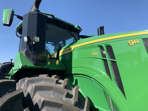 Image of John Deere 9R 590 equipment image 1