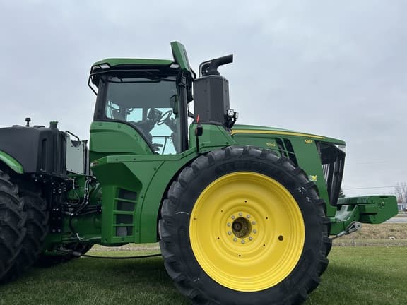 Image of John Deere 9R 590 equipment image 1