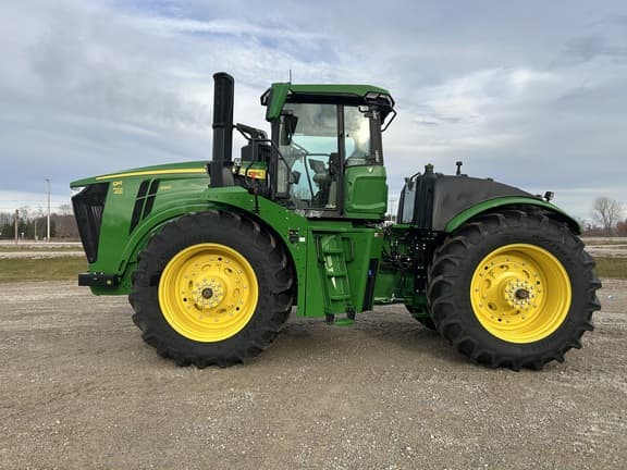Image of John Deere 9R 590 equipment image 1