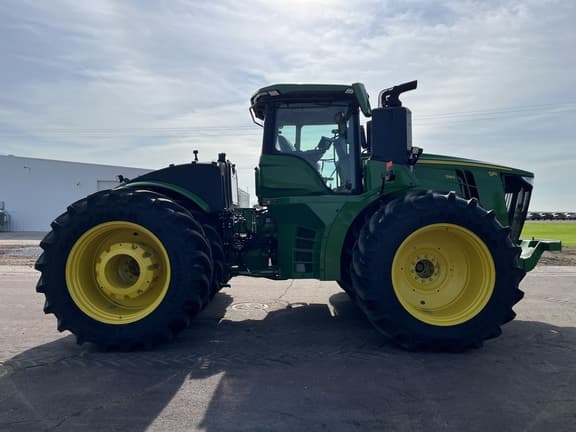 Image of John Deere 9R 590 equipment image 2