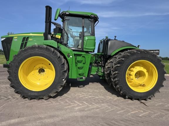 Image of John Deere 9R 590 equipment image 1