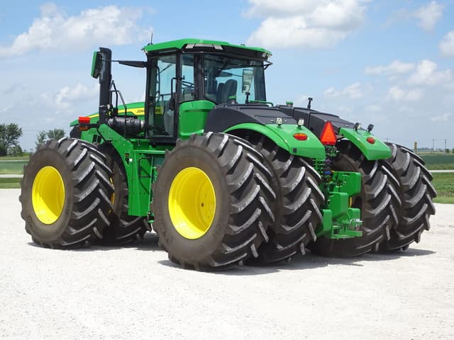 Image of John Deere 9R 640 equipment image 4