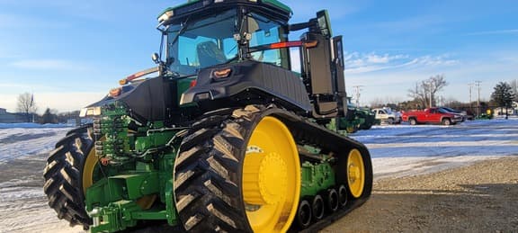 Image of John Deere 9RT 490 equipment image 4