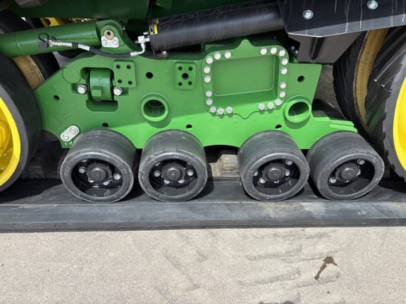 Image of John Deere 9RT 590 equipment image 1