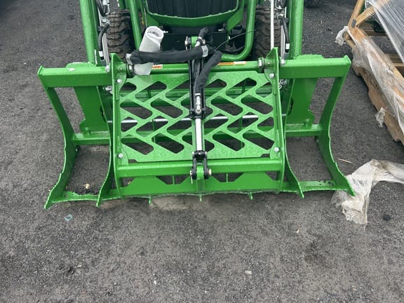 2025 Frontier AV20F Equipment Image0