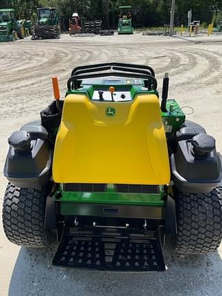 Image of John Deere Q820M equipment image 2