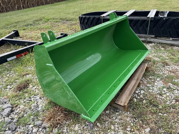 2025 John Deere BXX10587 Equipment Image0