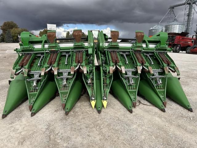 Image of John Deere C12F equipment image 1