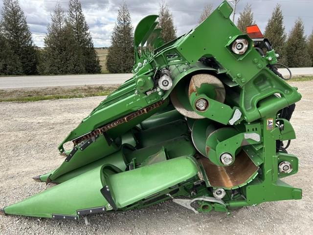 Image of John Deere C12F equipment image 4