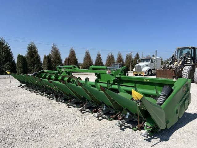 Image of John Deere C12F equipment image 4