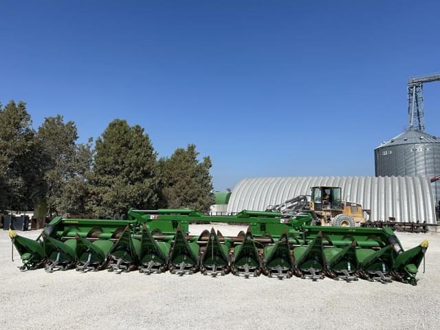 Image of John Deere C12F equipment image 4
