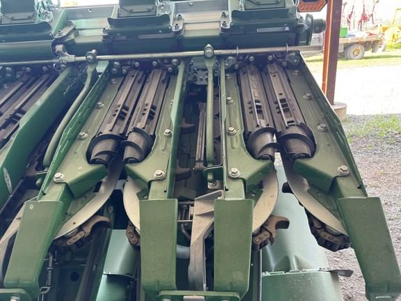 Image of John Deere C18F equipment image 2