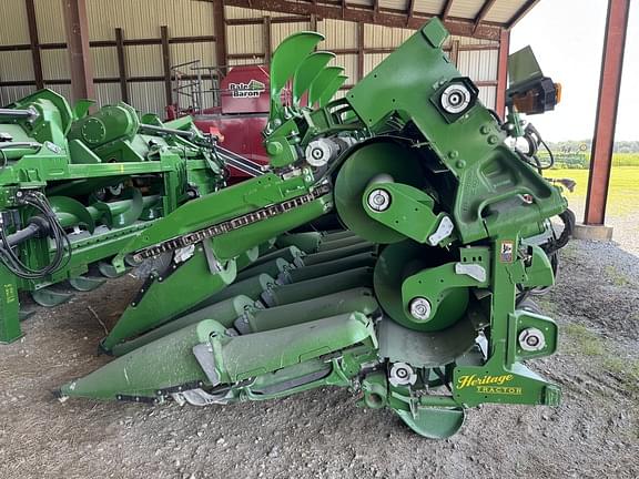 Image of John Deere C18F Primary image