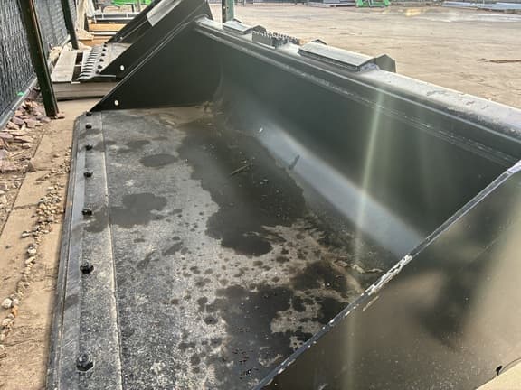 Image of John Deere C84 equipment image 2