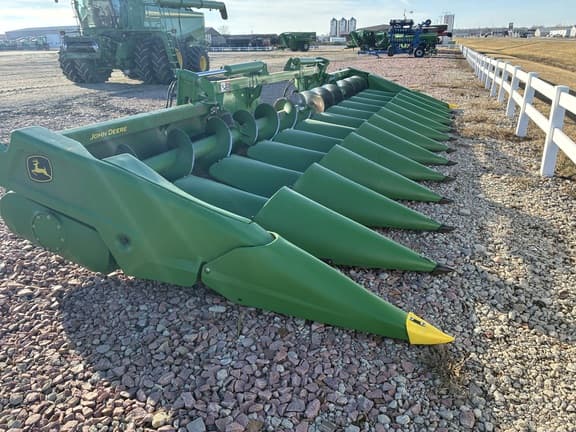 Image of John Deere CF12 equipment image 3