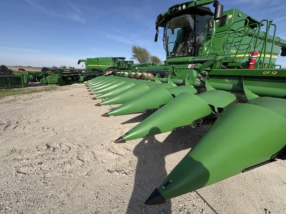 Image of John Deere CF12 equipment image 1