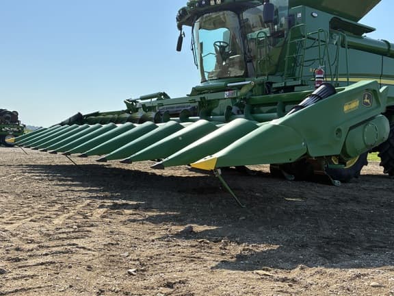 Image of John Deere CF12 equipment image 2