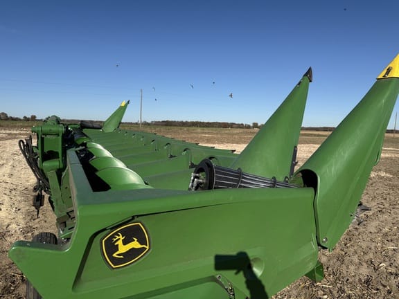 2025 John Deere CF12 Equipment Image0