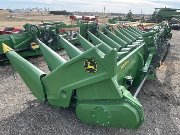 Image of John Deere CF12 equipment image 4