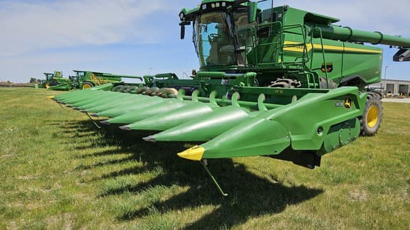 Image of John Deere CF12 equipment image 1