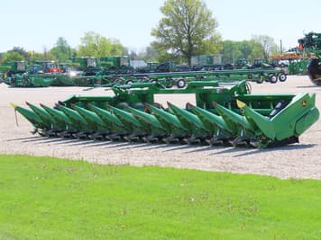 Main image John Deere C12F