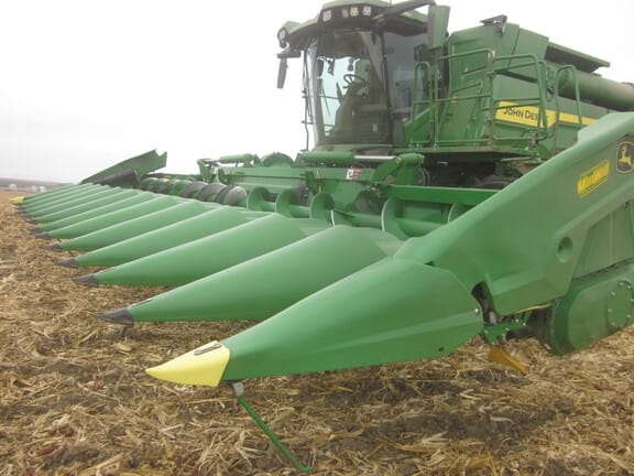 2025 John Deere CF12 Equipment Image0