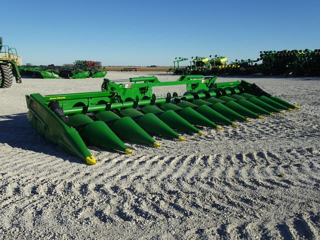 Image of John Deere CF12 equipment image 1