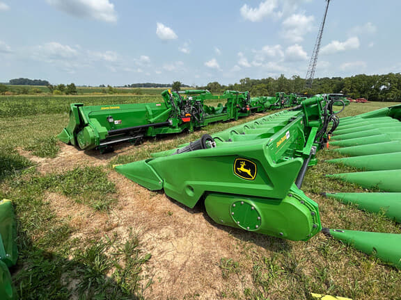 Image of John Deere CF12 equipment image 1