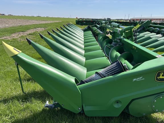 Image of John Deere CF12 equipment image 1